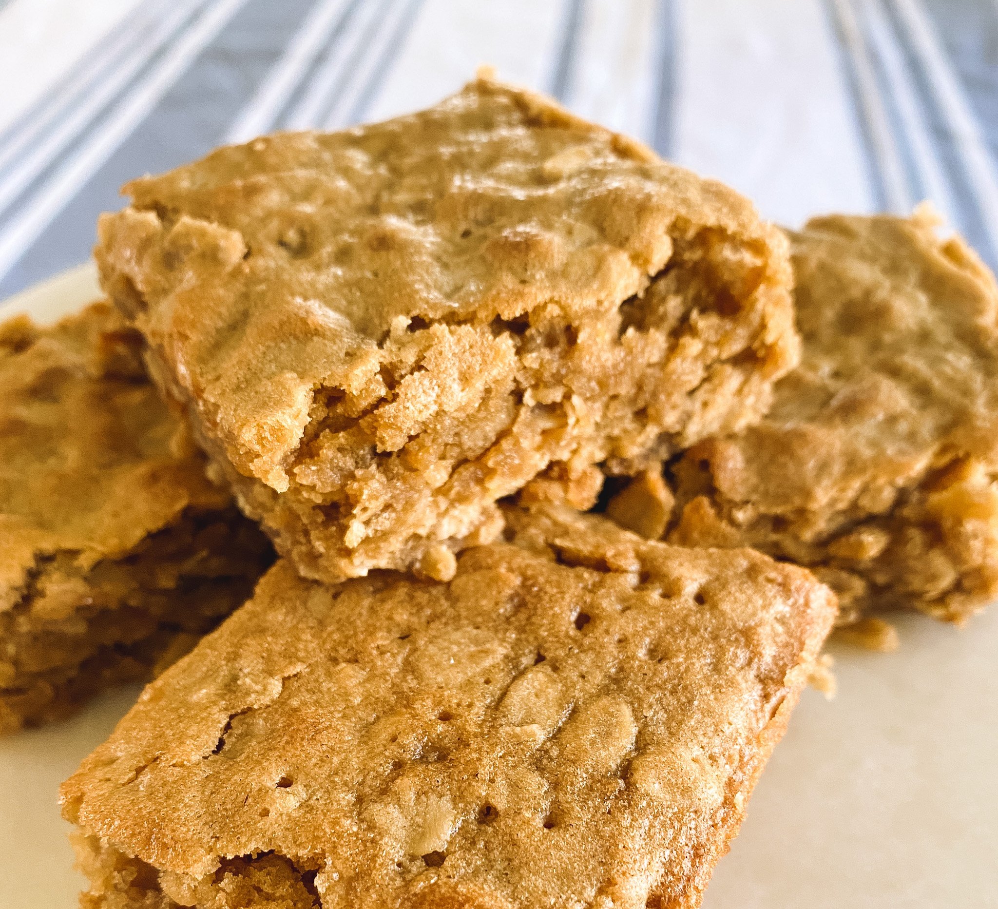 Oatmeal Toffee Cookie Bars Simply Scrumptious Eats