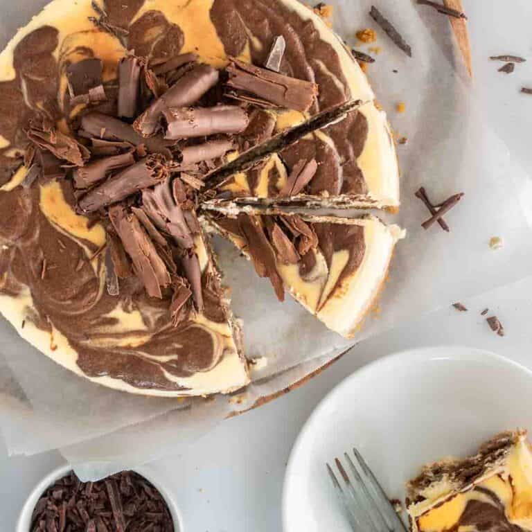 Chocolate Swirl Cheesecake - Simply Scrumptious Eats Chocolate Swirl Cheesecake - Simply Scrumptious Eats