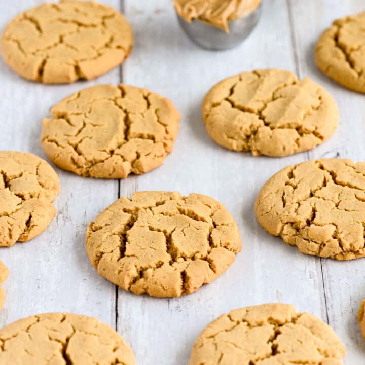 Peanut Butter Cookies - Simply Scrumptious Eats