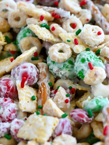 White trash snack mix.
