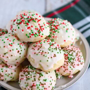 Italian Christmas cookies with festive sprinkles.