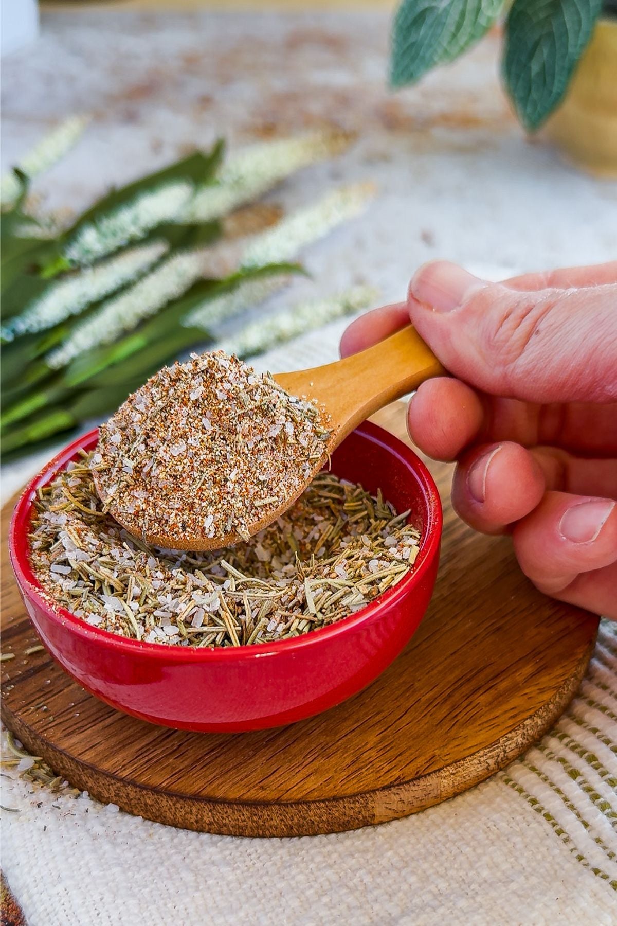 Bowl of prime rib seasoning.