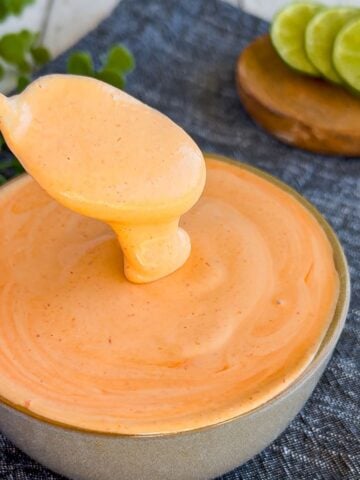 Bowl of sriracha mayo.